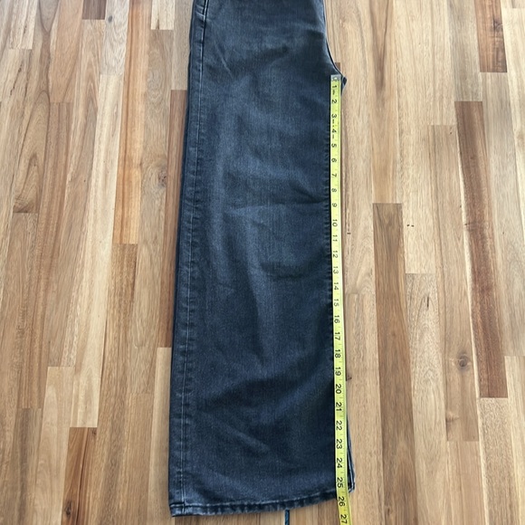 New, never worn, Old Navy High-Waisted Baggy Wide-Leg Jeans for Girls size 14. - Picture 9 of 15